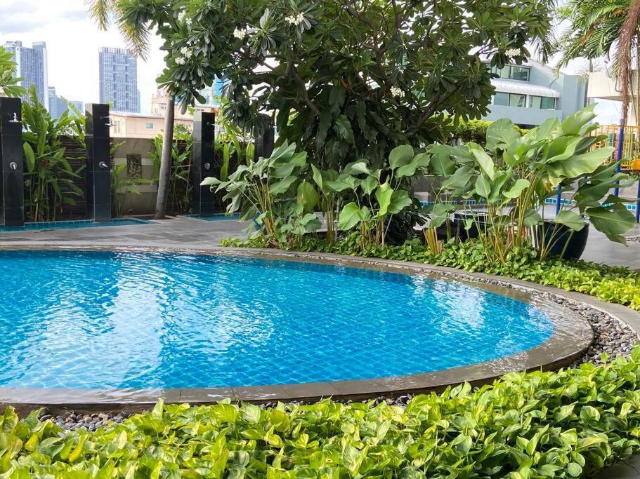 Baan Nonzee Condo Kingsize Bed Big Room In Sathorn กรุงเทพมหานคร ภายนอก รูปภาพ